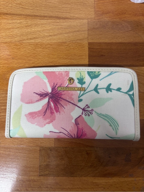 Spartina 449 Handbags - Spartina 449 Zip-around Wallet